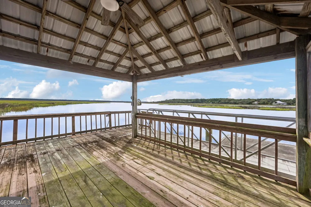 915 Riverview DR E Saint Marys, GA 31558
