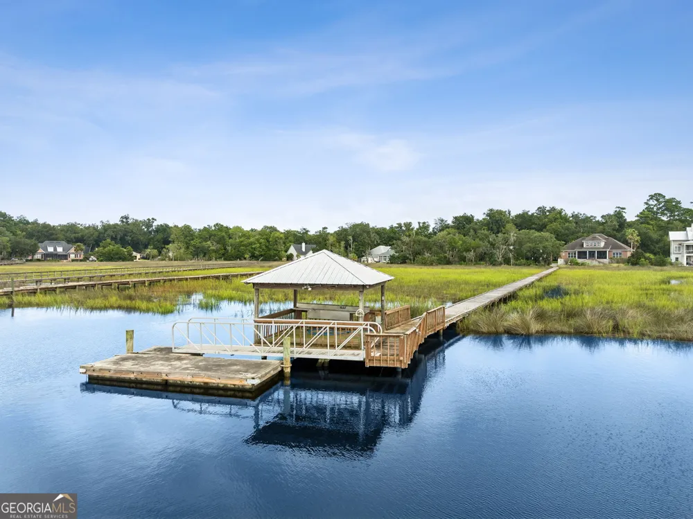 915 Riverview DR E Saint Marys, GA 31558