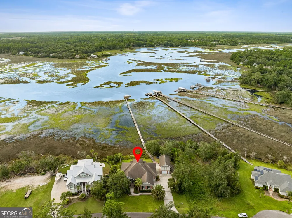 915 Riverview DR E Saint Marys, GA 31558