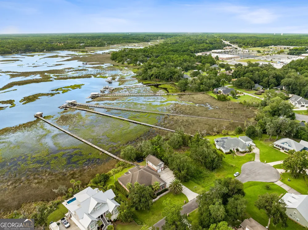 915 Riverview DR E Saint Marys, GA 31558