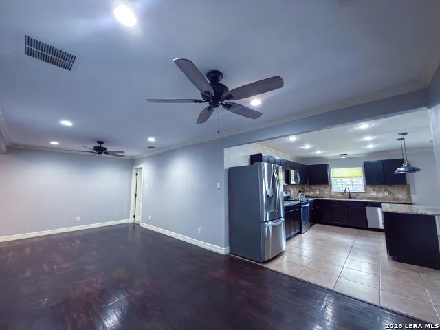 614 SHADYWOOD LN San Antonio, TX 78216