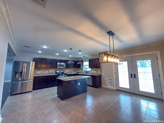 614 SHADYWOOD LN San Antonio, TX 78216