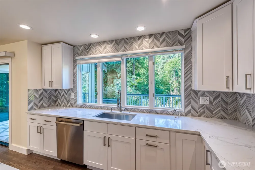 14129 229th Drive SE Issaquah, WA 98027