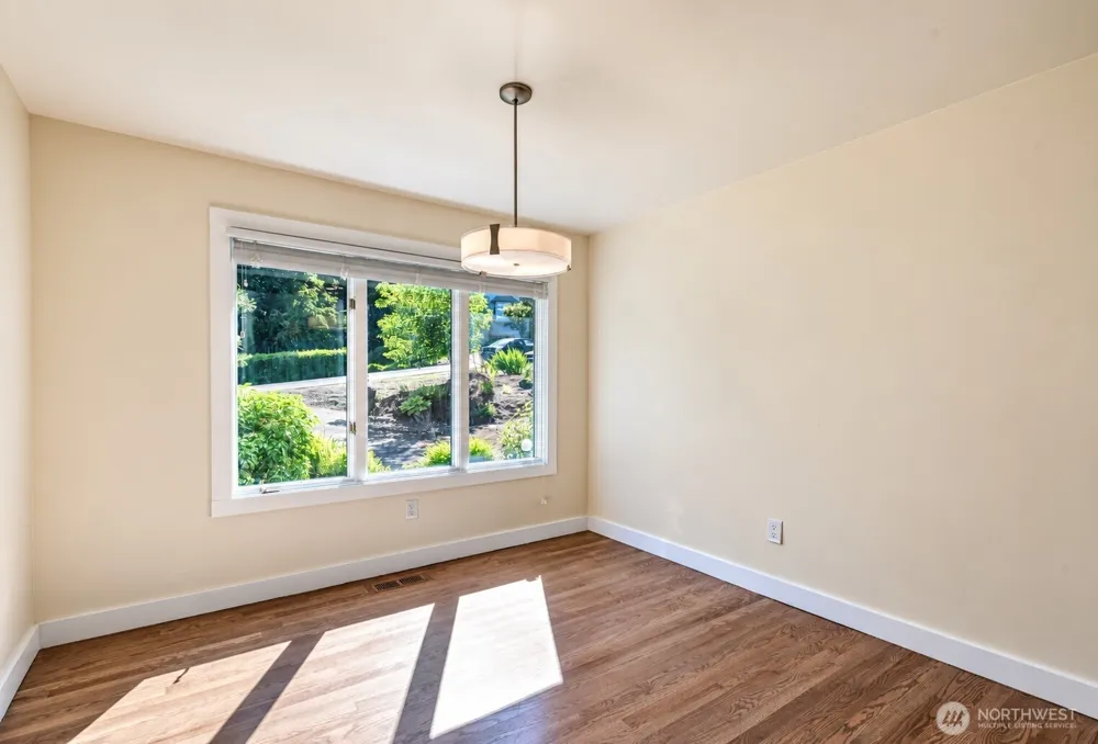 14129 229th Drive SE Issaquah, WA 98027