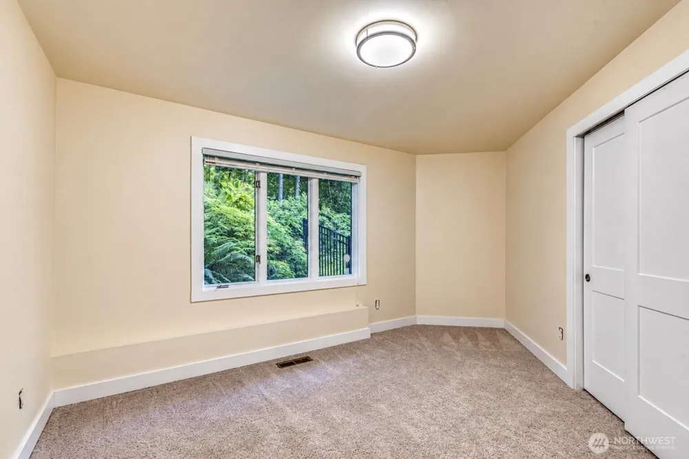 14129 229th Drive SE Issaquah, WA 98027