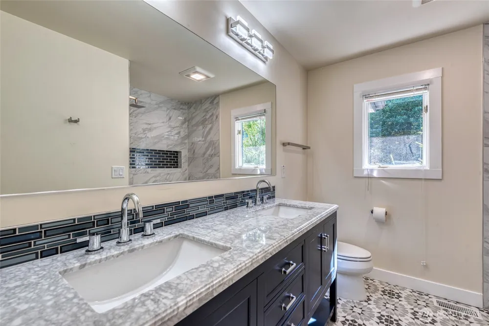 14129 229th Drive SE Issaquah, WA 98027