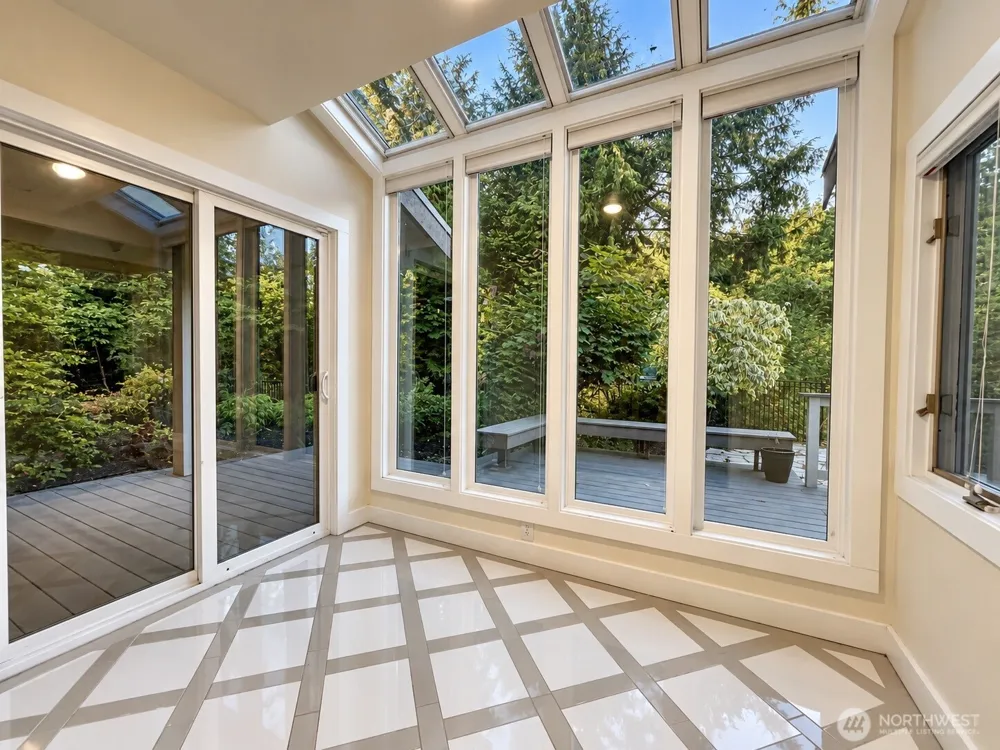 14129 229th Drive SE Issaquah, WA 98027