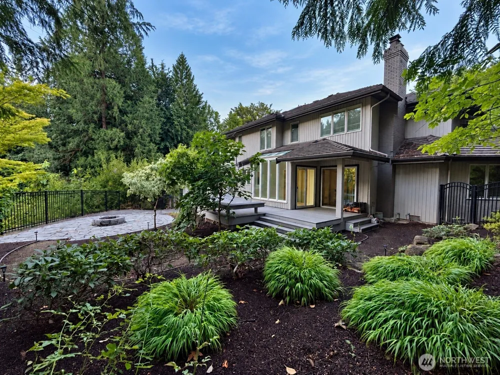 14129 229th Drive SE Issaquah, WA 98027