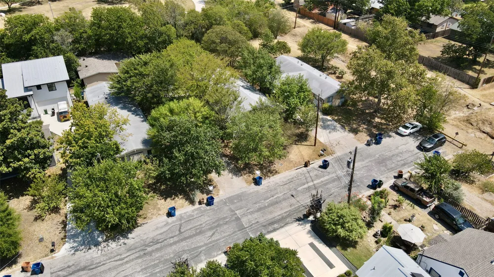 404 Swanee Drive Austin, TX 78752