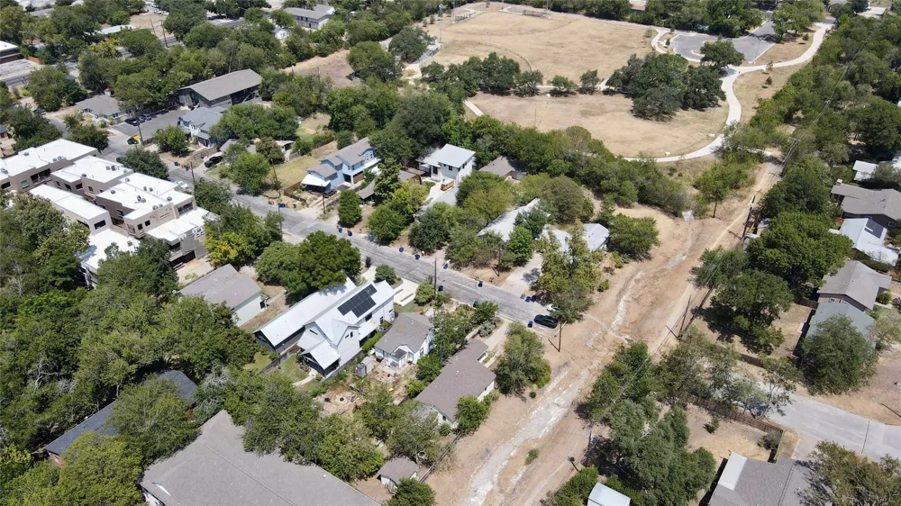 404 Swanee Drive Austin, TX 78752