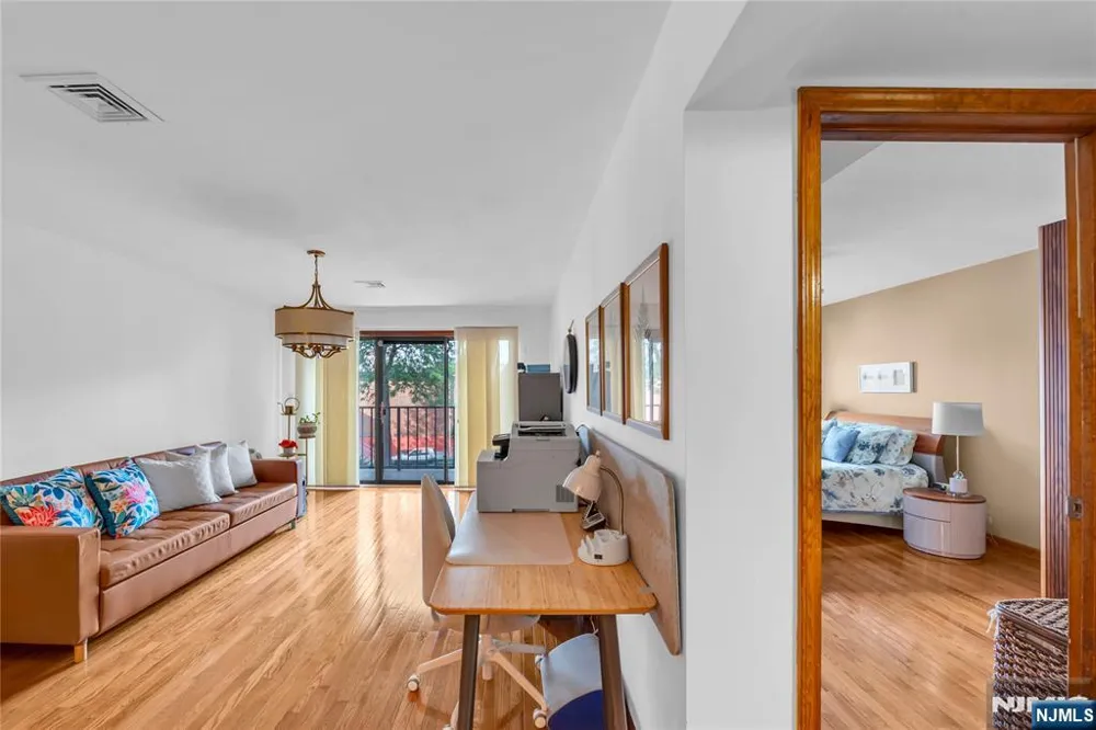 9249 Kennedy Boulevard 105 North Bergen, NJ 07047