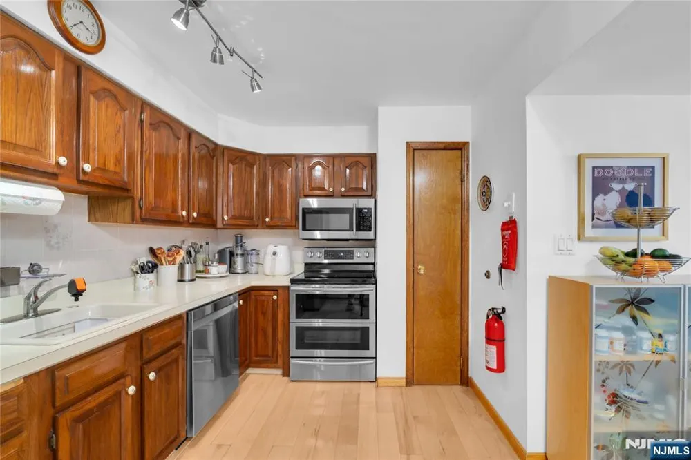 9249 Kennedy Boulevard 105 North Bergen, NJ 07047