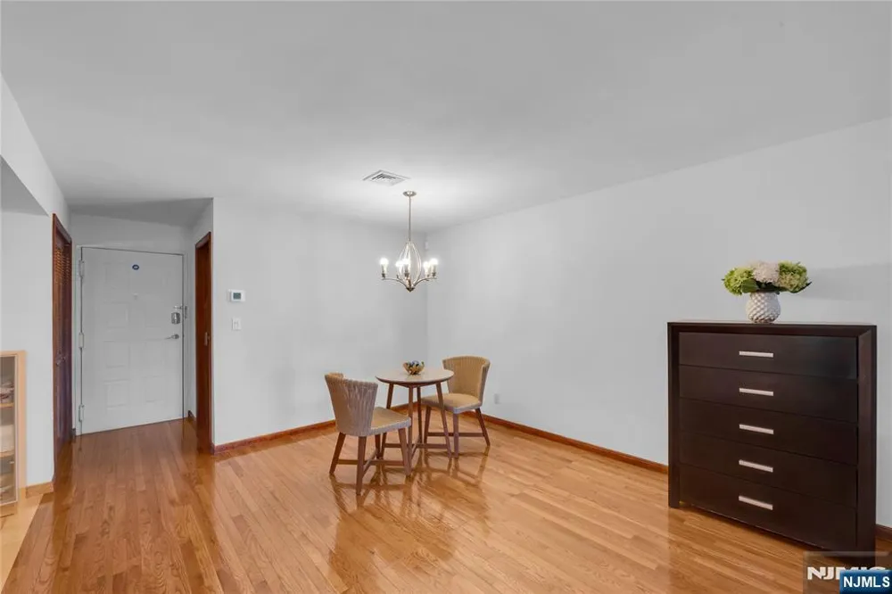 9249 Kennedy Boulevard 105 North Bergen, NJ 07047