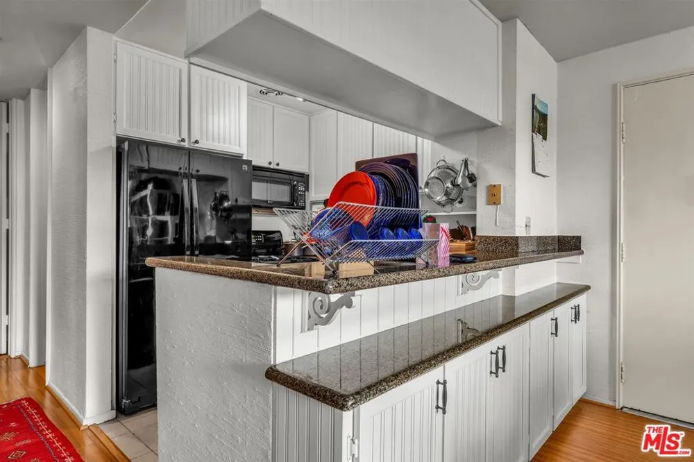 6305 Green Valley Circle #213 Culver City, CA 90230