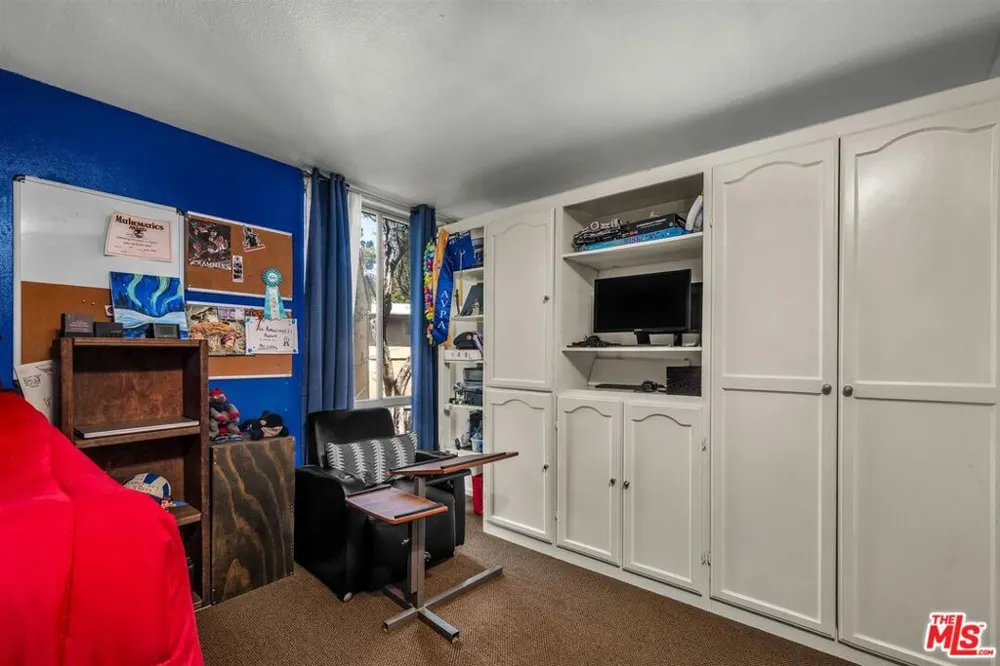 6305 Green Valley Circle #213 Culver City, CA 90230