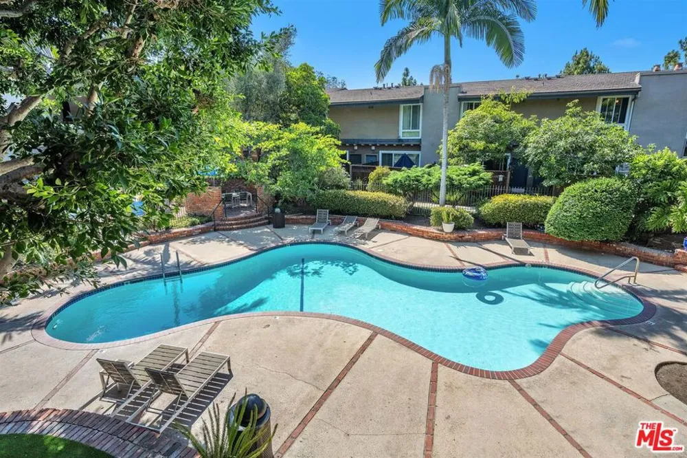 6305 Green Valley Circle #213 Culver City, CA 90230