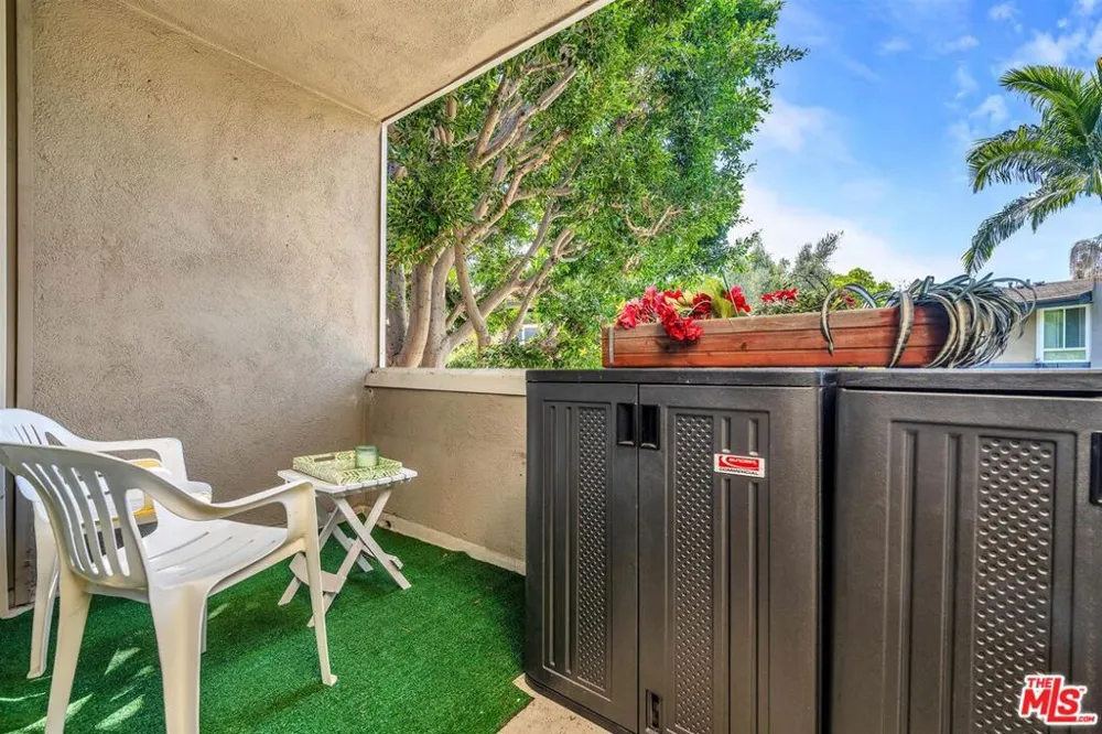 6305 Green Valley Circle #213 Culver City, CA 90230