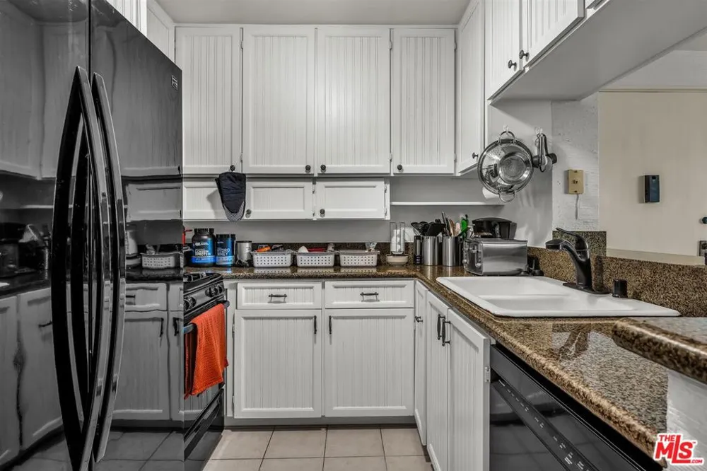 6305 Green Valley Circle #213 Culver City, CA 90230