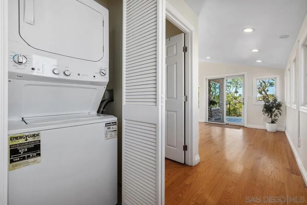 4282 Middlesex Drive San Diego, CA 92116