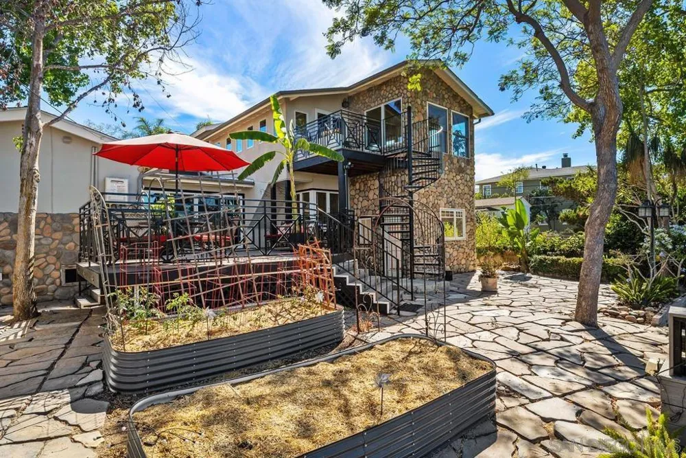 4282 Middlesex Drive San Diego, CA 92116
