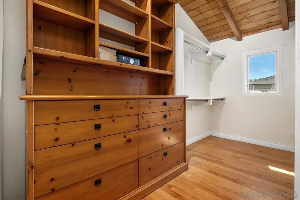 4282 Middlesex Drive San Diego, CA 92116