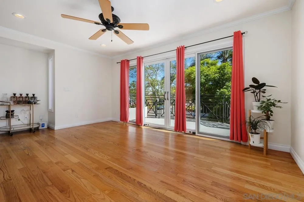 4282 Middlesex Drive San Diego, CA 92116