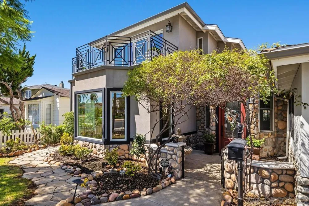 4282 Middlesex Drive San Diego, CA 92116