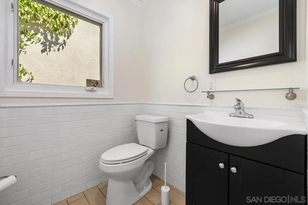 4282 Middlesex Drive San Diego, CA 92116