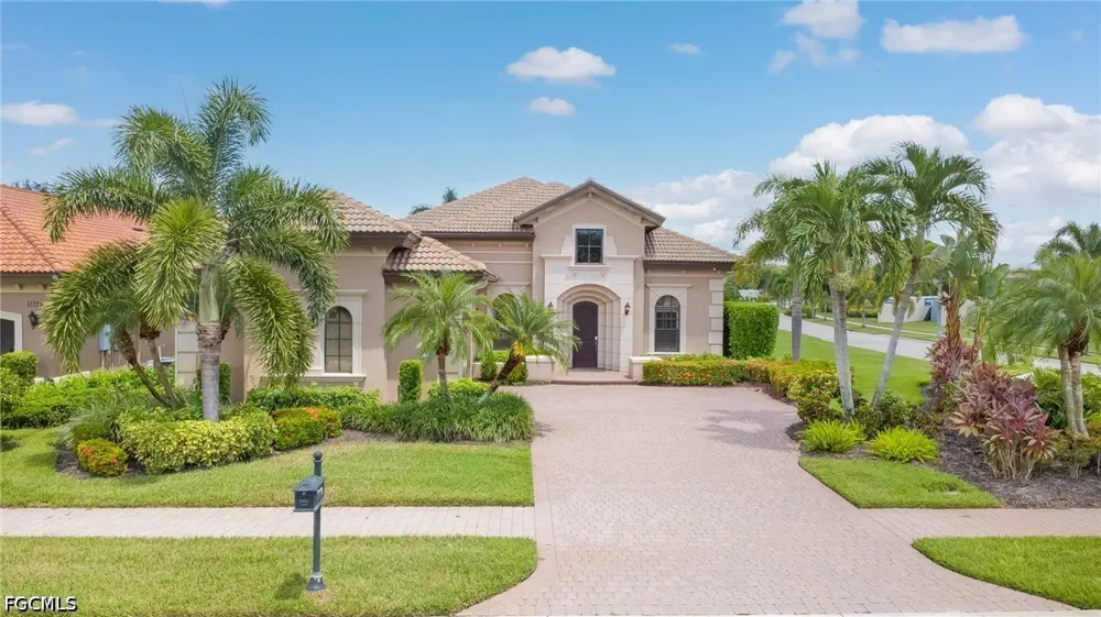 Rosalinda Court Fort Myers, FL 33912