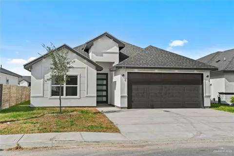 2613 E Conroe Road