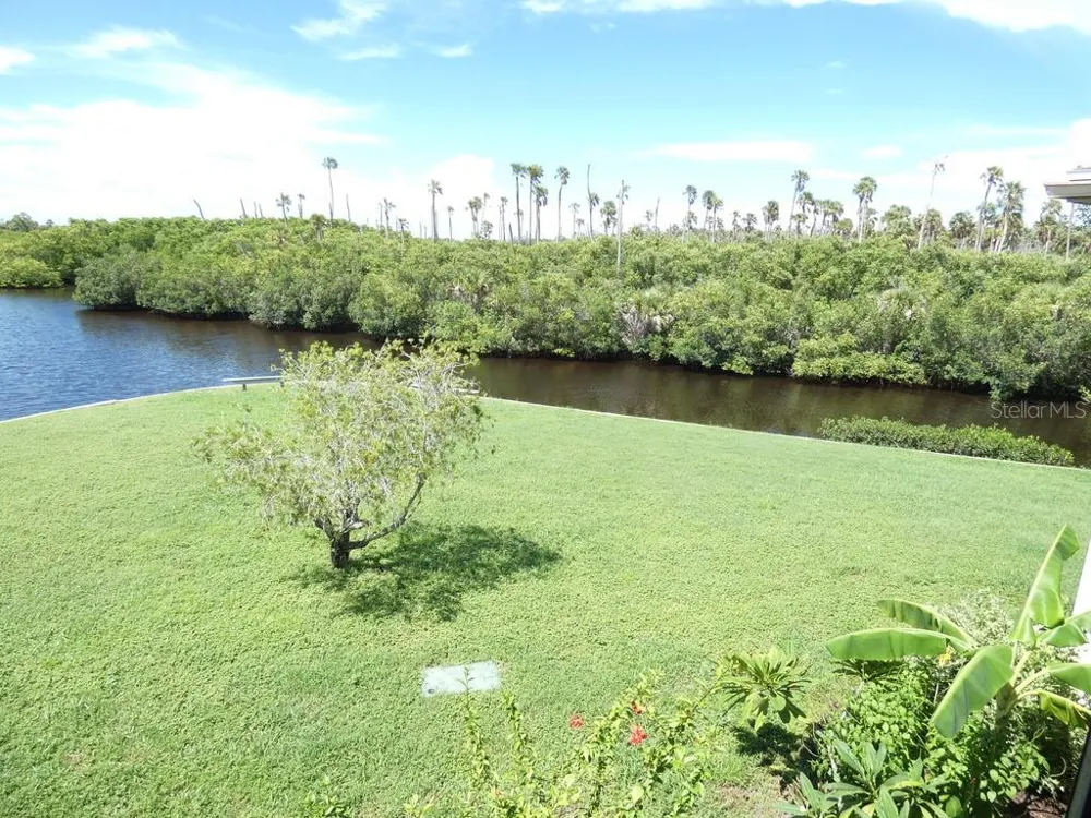 9940 EAGLES POINT CIRCLE #3 Port Richey, FL 34668