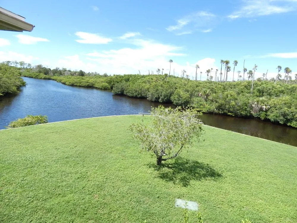 9940 EAGLES POINT CIRCLE #3 Port Richey, FL 34668