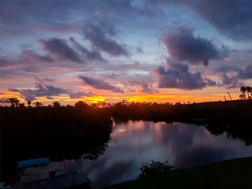 9940 EAGLES POINT CIRCLE #3 Port Richey, FL 34668