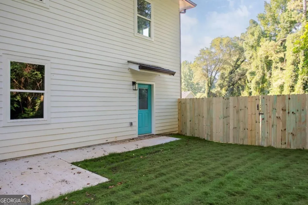 2060 Ruth ST NW Atlanta, GA 30318