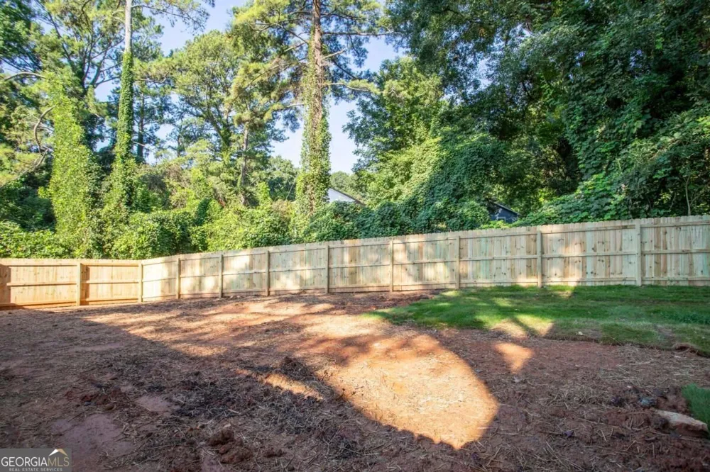 2060 Ruth ST NW Atlanta, GA 30318