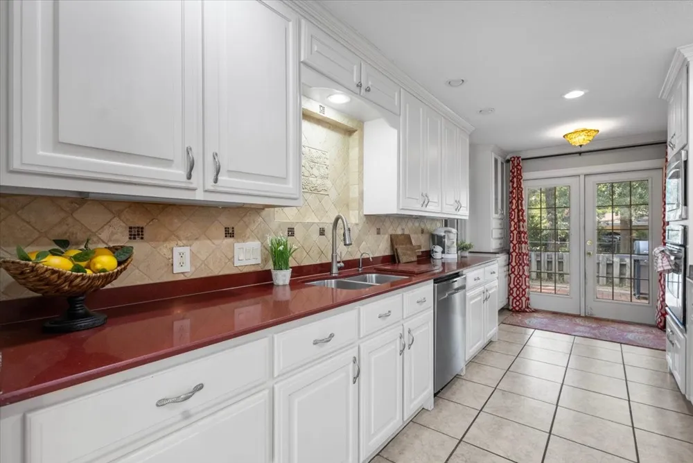 1715 Leisure Lane Hideaway, TX 75771