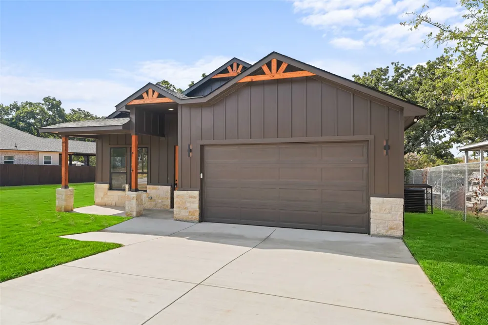 4918 Sunshine Drive Fort Worth, TX 76105