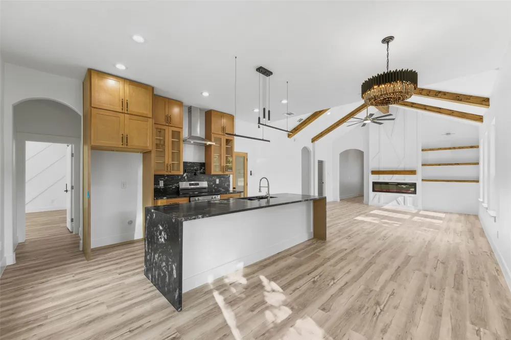 4918 Sunshine Drive Fort Worth, TX 76105