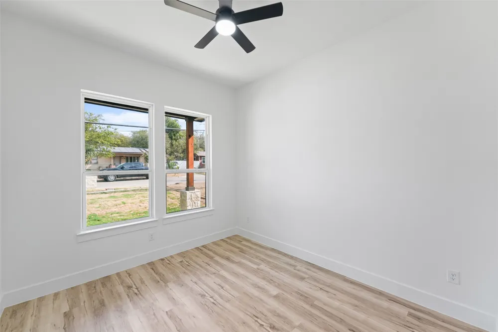 4918 Sunshine Drive Fort Worth, TX 76105