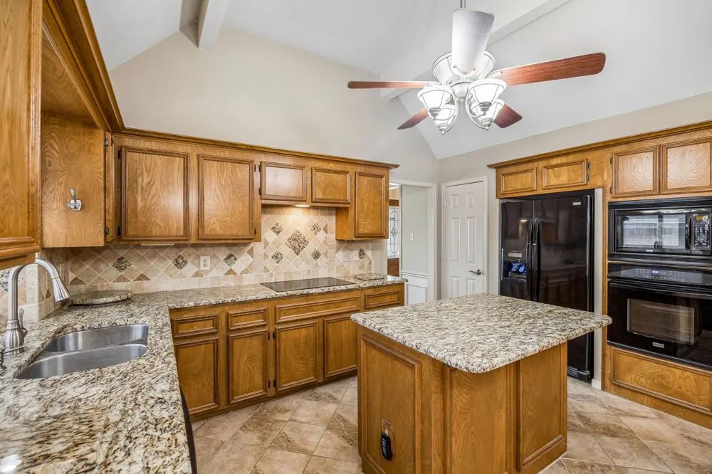 1324 Red Maple Drive Carrollton, TX 75007