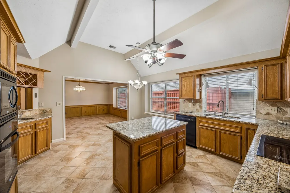 1324 Red Maple Drive Carrollton, TX 75007