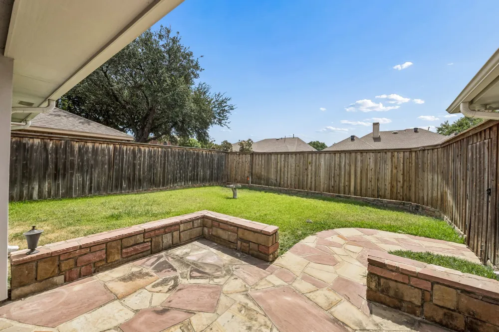 1324 Red Maple Drive Carrollton, TX 75007