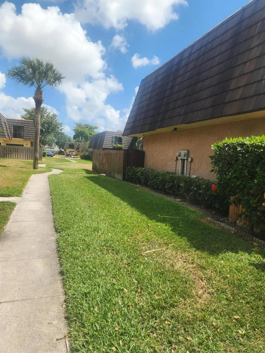 4640 CHERRY ROAD #150 West Palm Beach, FL 33417