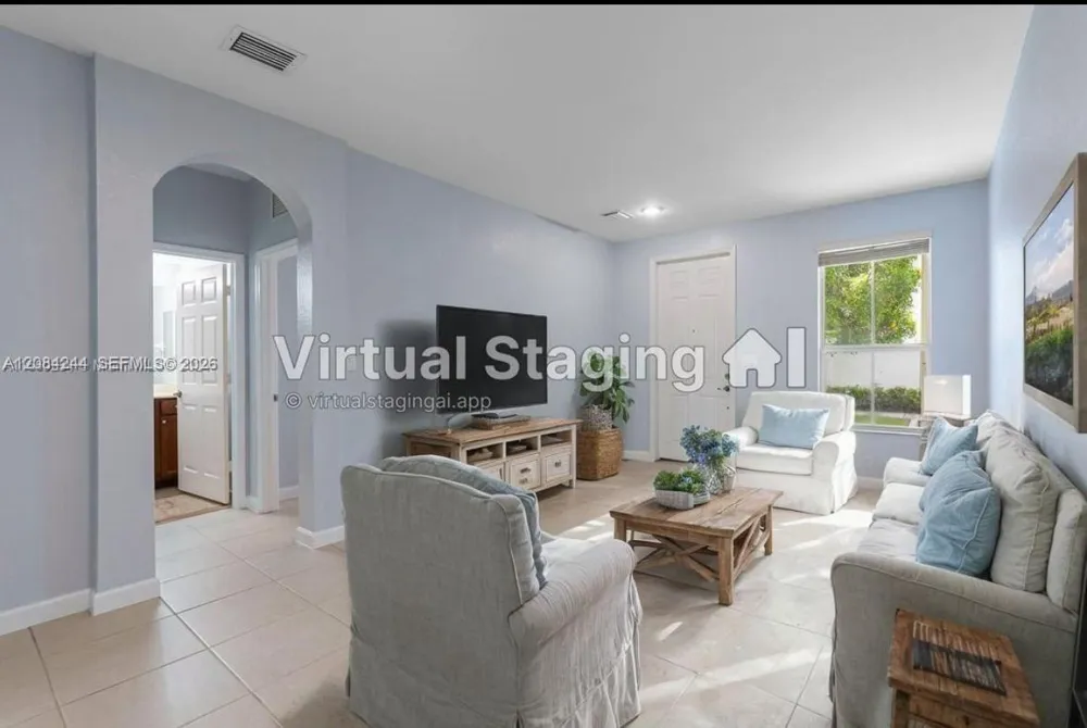 17067 SW 93rd St #17067 Miami, FL 33196