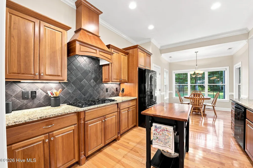 4542 Moss Bend New Bern, NC 28562