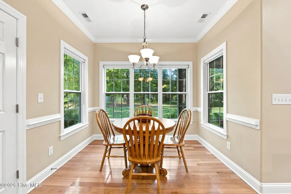 4542 Moss Bend New Bern, NC 28562