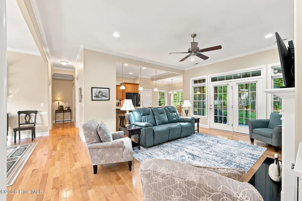 4542 Moss Bend New Bern, NC 28562