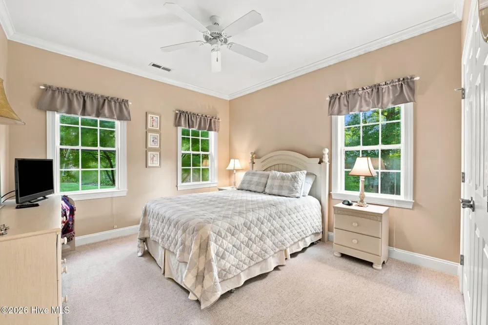 4542 Moss Bend New Bern, NC 28562