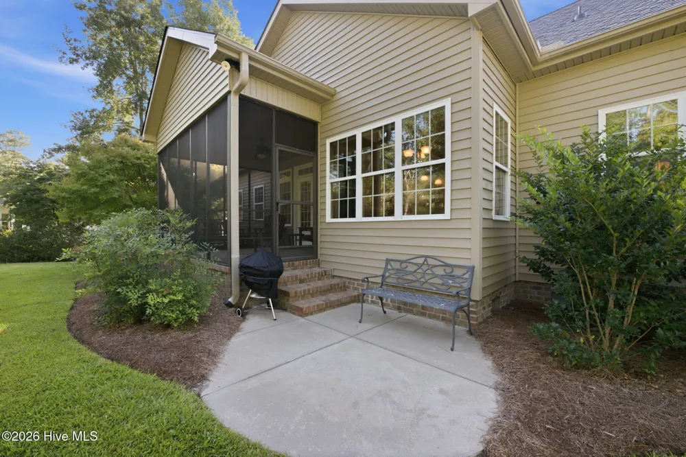 4542 Moss Bend New Bern, NC 28562