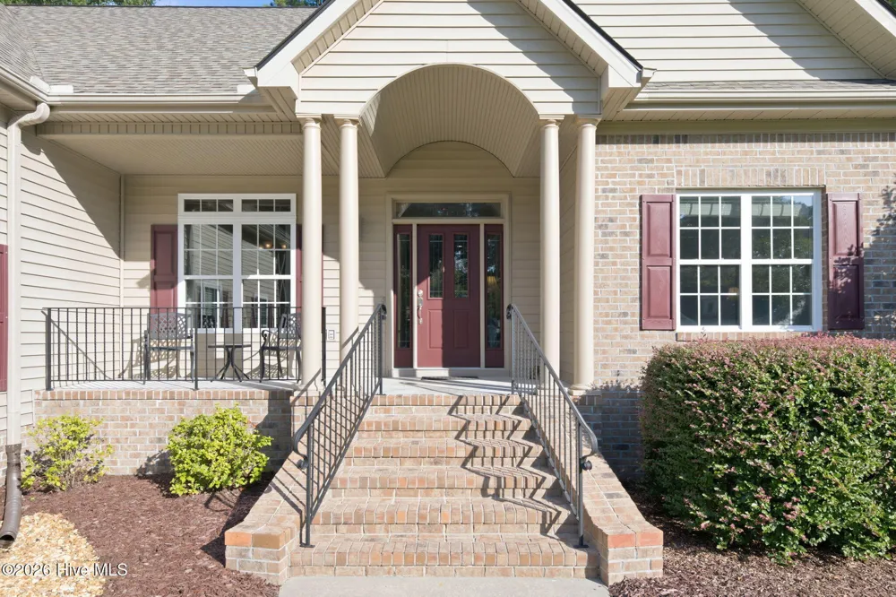 4542 Moss Bend New Bern, NC 28562